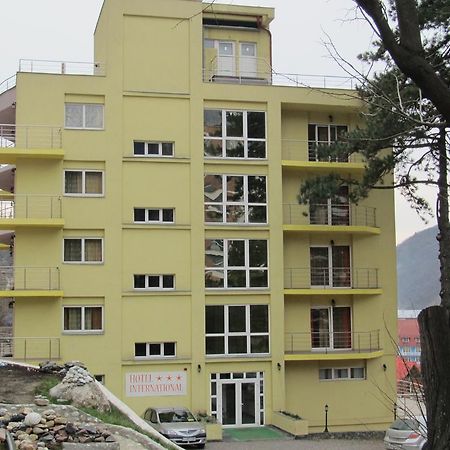 Hotel International Herkulesfürdő Kültér fotó