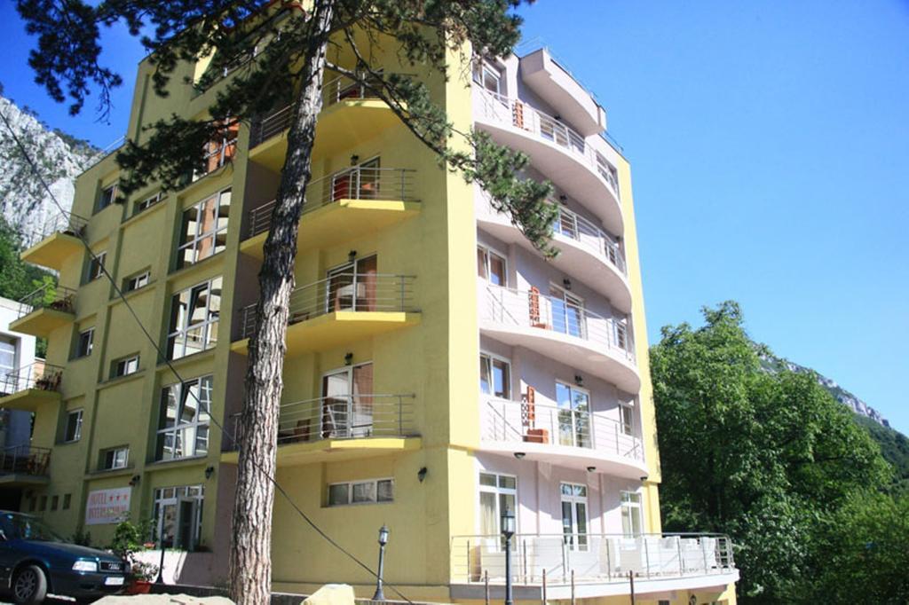 Hotel International Herkulesfürdő Kültér fotó