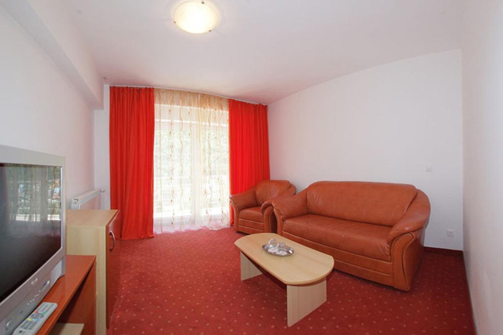 Hotel International Herkulesfürdő Kültér fotó