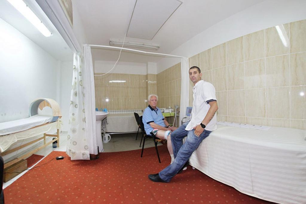 Hotel International Herkulesfürdő Kültér fotó